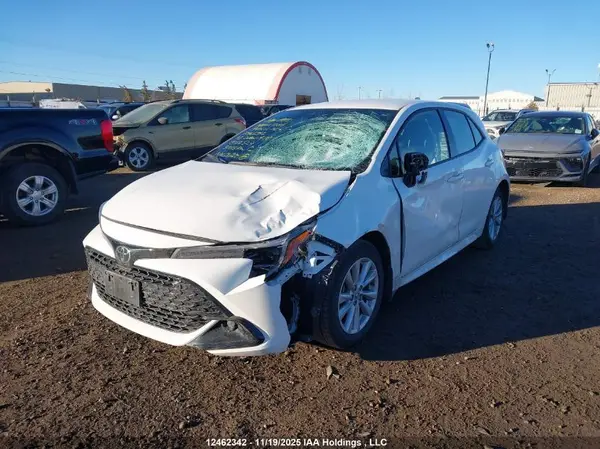 JTNK4MBE5P3212524 2023 TOYOTA COROLLA - Image 2