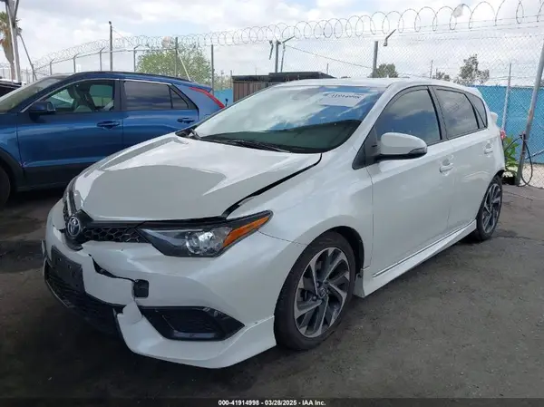 JTNKARJE0HJ526778 2017 TOYOTA COROLLA - Image 2
