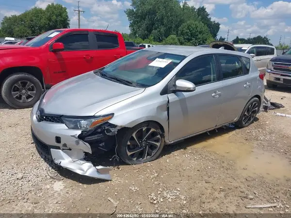 JTNKARJE0HJ527803 2017 TOYOTA COROLLA - Image 2