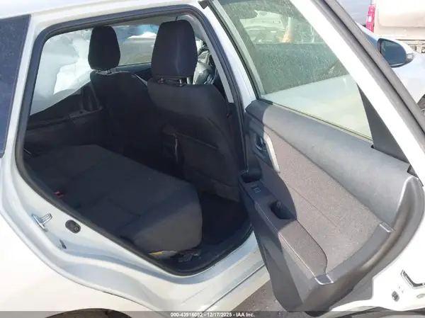 JTNKARJE0HJ533262 2017 TOYOTA COROLLA - Image 8