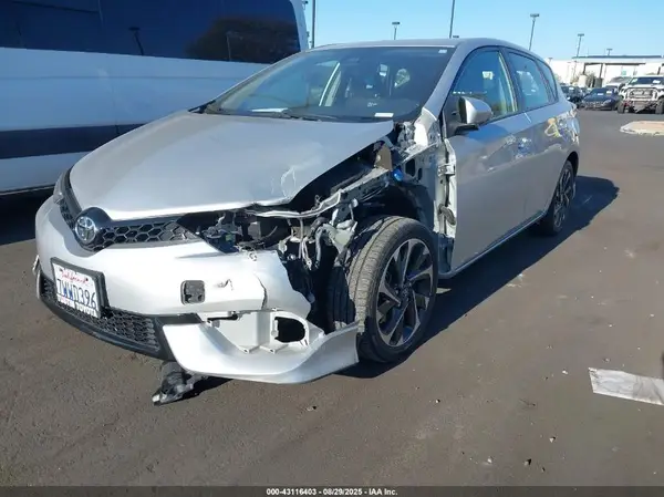 JTNKARJE0HJ537828 2017 TOYOTA COROLLA - Image 2