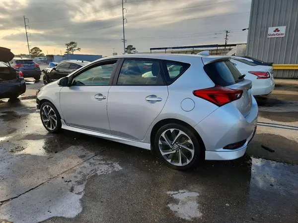 JTNKARJE0HJ545783 2017 TOYOTA COROLLA - Image 2