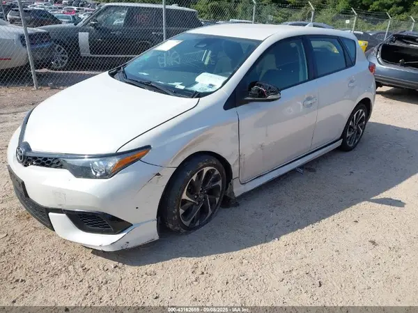 JTNKARJE0HJ551888 2017 TOYOTA COROLLA - Image 2