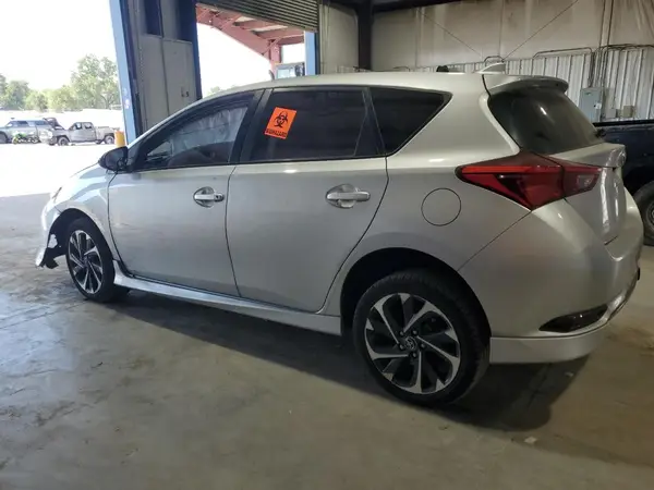 JTNKARJE0JJ553517 2018 TOYOTA COROLLA - Image 2