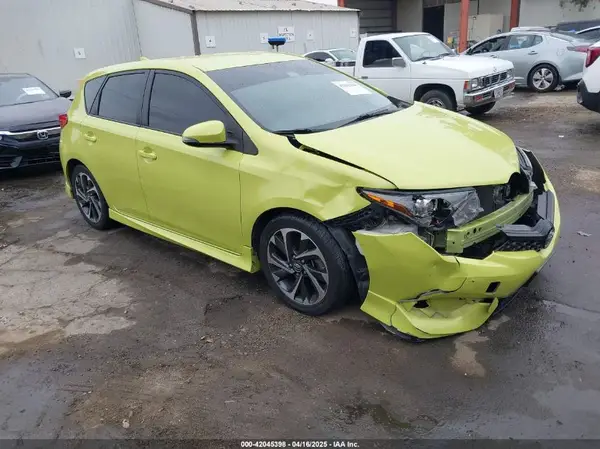 JTNKARJE0JJ554621 2018 TOYOTA COROLLA - Image 1