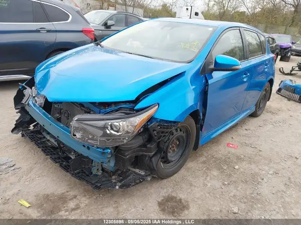 JTNKARJE0JJ556885 2018 TOYOTA COROLLA - Image 2
