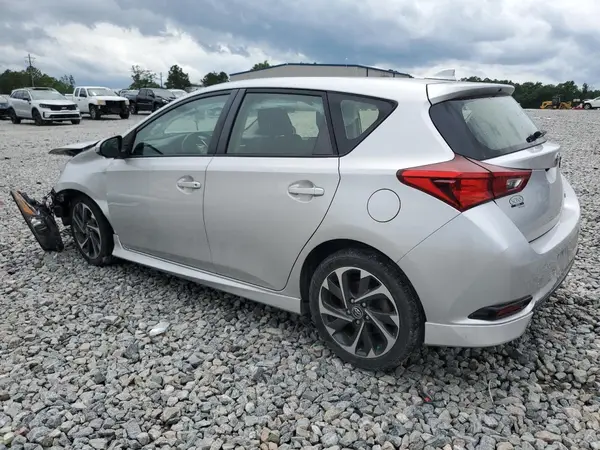 JTNKARJE0JJ559396 2018 TOYOTA COROLLA - Image 2