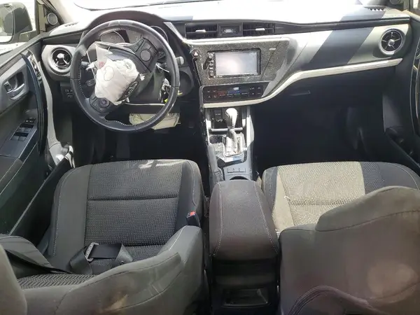 JTNKARJE0JJ559978 2018 TOYOTA COROLLA - Image 8