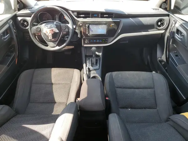 JTNKARJE0JJ560743 2018 TOYOTA COROLLA - Image 8