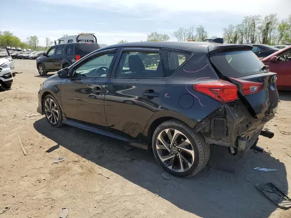 JTNKARJE0JJ561469 2018 TOYOTA COROLLA - Image 2
