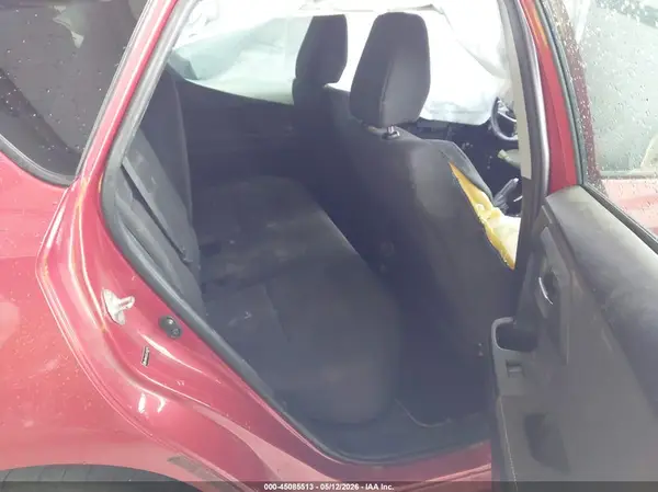 JTNKARJE0JJ564579 2018 TOYOTA COROLLA - Image 8