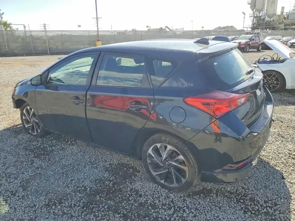 JTNKARJE0JJ565246 2018 TOYOTA COROLLA - Image 2