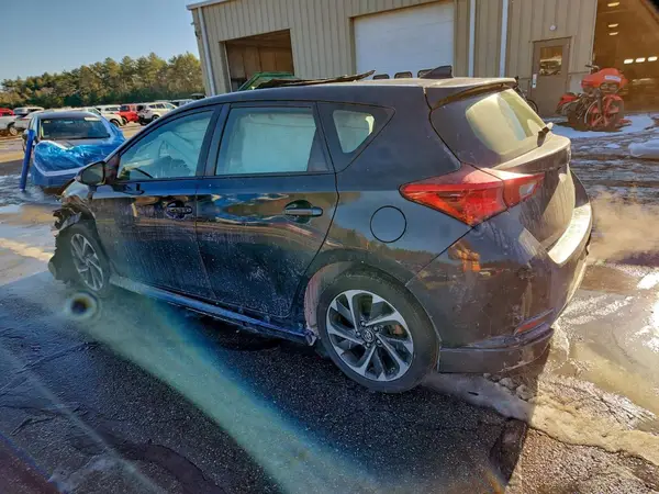 JTNKARJE0JJ566378 2018 TOYOTA COROLLA - Image 2