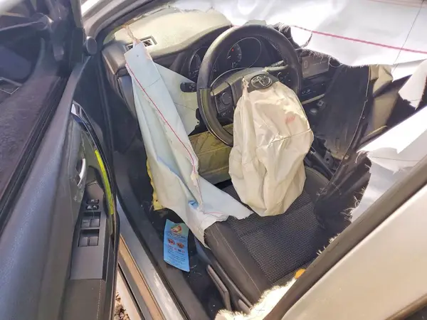 JTNKARJE0JJ567403 2018 TOYOTA COROLLA - Image 8