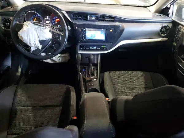 JTNKARJE0JJ567725 2018 TOYOTA COROLLA - Image 8