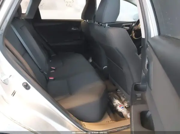 JTNKARJE0JJ567952 2018 TOYOTA COROLLA - Image 8