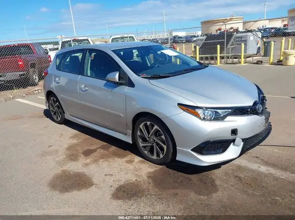 JTNKARJE0JJ568020 2018 TOYOTA COROLLA - Image 1