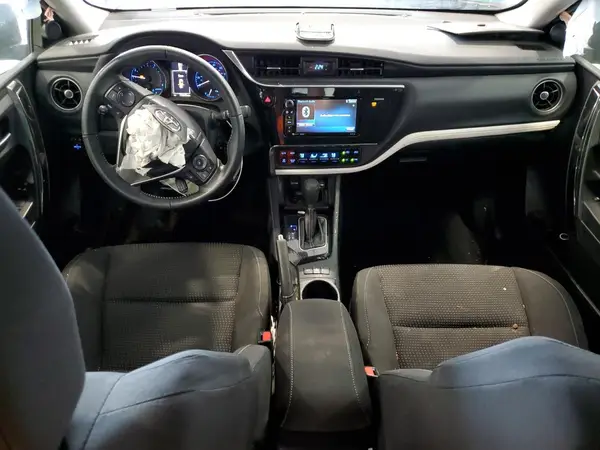 JTNKARJE0JJ569734 2018 TOYOTA COROLLA - Image 8