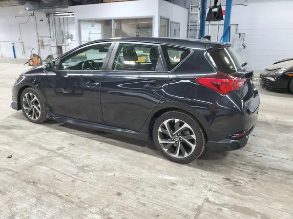 JTNKARJE0JJ572665 2018 TOYOTA COROLLA - Image 2