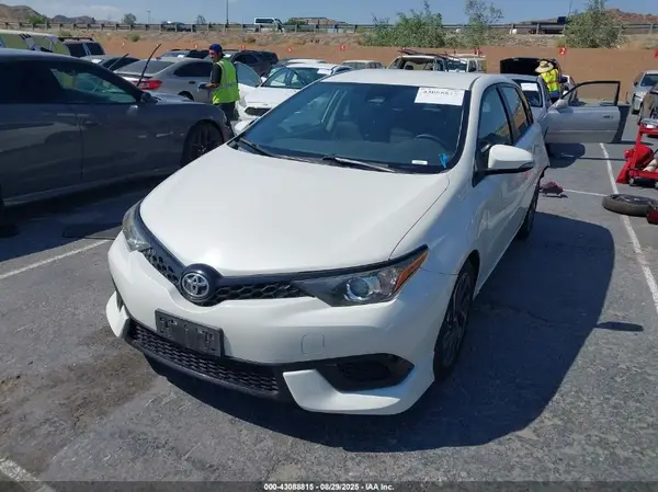JTNKARJE1HJ523811 2017 TOYOTA COROLLA - Image 2