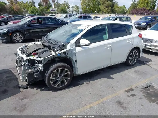 JTNKARJE1HJ533867 2017 TOYOTA COROLLA - Image 2