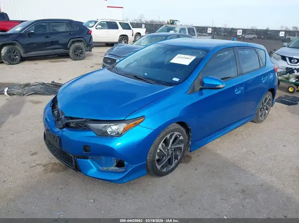 JTNKARJE1HJ535182 2017 TOYOTA COROLLA - Image 2