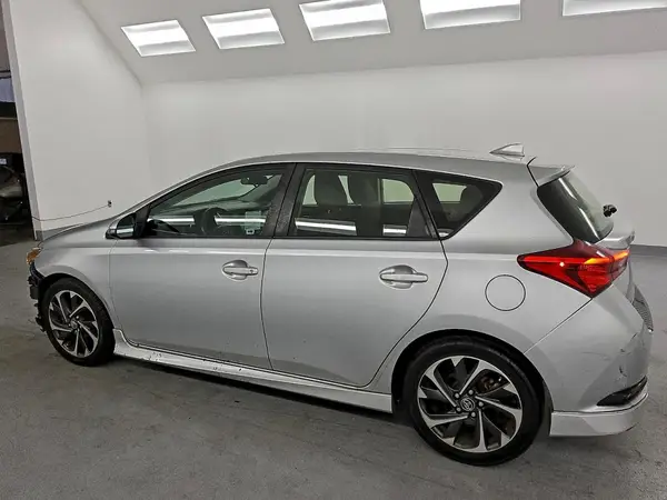 JTNKARJE1HJ536218 2017 TOYOTA COROLLA - Image 2