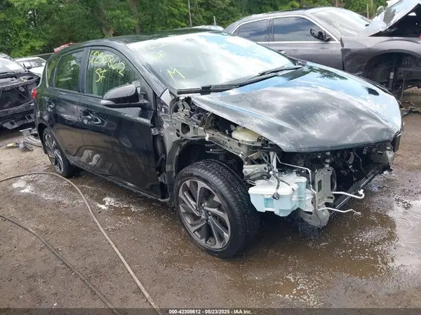 JTNKARJE1HJ536865 2017 TOYOTA COROLLA - Image 1