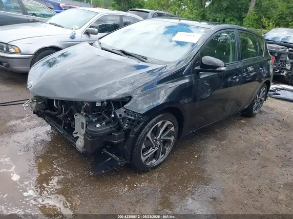 JTNKARJE1HJ536865 2017 TOYOTA COROLLA - Image 2