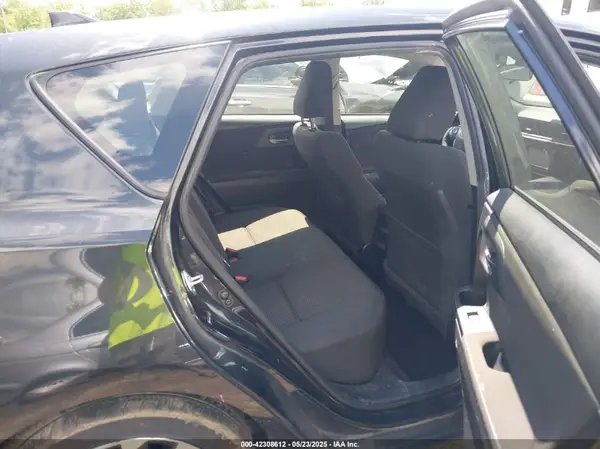 JTNKARJE1HJ536865 2017 TOYOTA COROLLA - Image 8