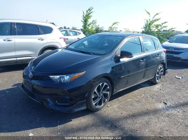 JTNKARJE1HJ538275 2017 TOYOTA COROLLA - Image 2