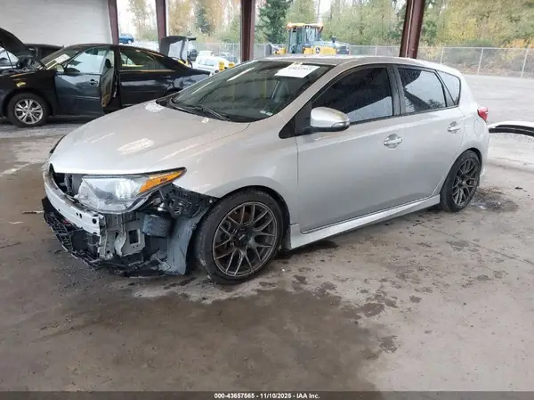 JTNKARJE1HJ539247 2017 TOYOTA COROLLA - Image 2