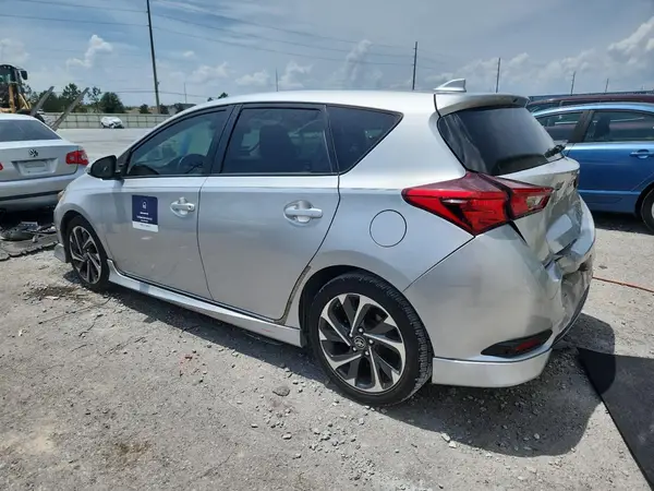 JTNKARJE1HJ540057 2017 TOYOTA COROLLA - Image 2
