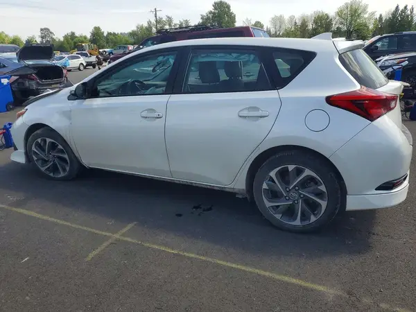 JTNKARJE1HJ544318 2017 TOYOTA COROLLA - Image 2