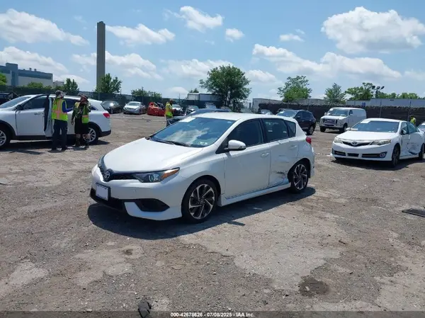 JTNKARJE1HJ548255 2017 TOYOTA COROLLA - Image 2