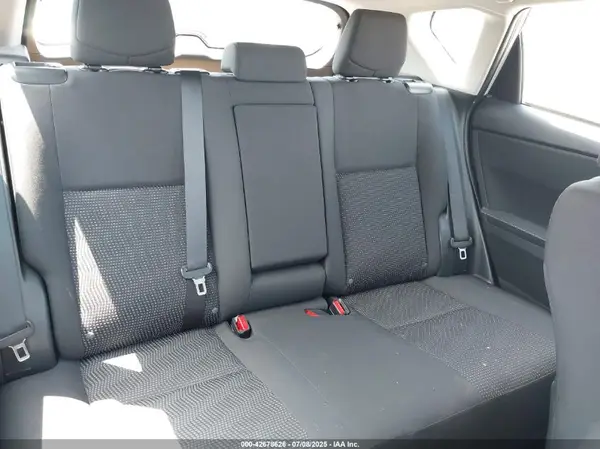JTNKARJE1HJ548255 2017 TOYOTA COROLLA - Image 8