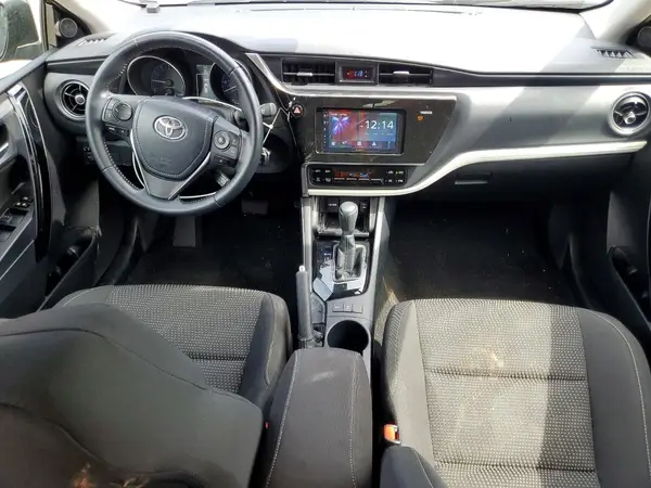 JTNKARJE1JJ554787 2018 TOYOTA COROLLA - Image 8