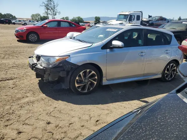 JTNKARJE1JJ557690 2018 TOYOTA COROLLA - Image 1