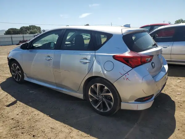 JTNKARJE1JJ557690 2018 TOYOTA COROLLA - Image 2