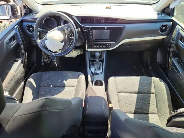 JTNKARJE1JJ561349 2018 TOYOTA COROLLA - Image 8