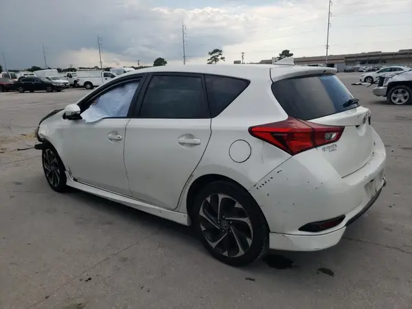 JTNKARJE1JJ561495 2018 TOYOTA COROLLA - Image 2