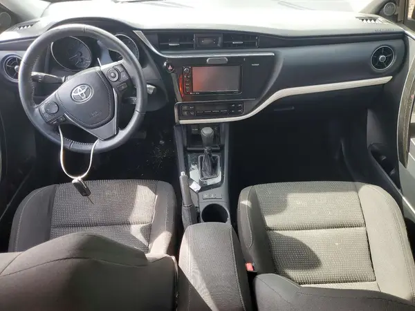 JTNKARJE1JJ565157 2018 TOYOTA COROLLA - Image 8