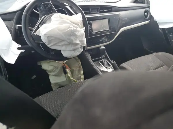 JTNKARJE1JJ570018 2018 TOYOTA COROLLA - Image 8
