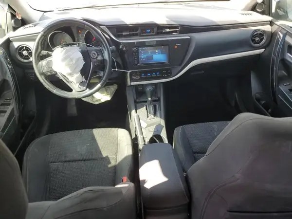JTNKARJE1JJ571914 2018 TOYOTA COROLLA - Image 8