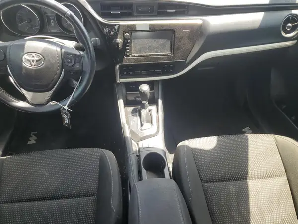JTNKARJE1JJ572545 2018 TOYOTA COROLLA - Image 8
