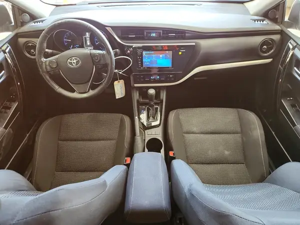 JTNKARJE1JJ572951 2018 TOYOTA COROLLA - Image 8