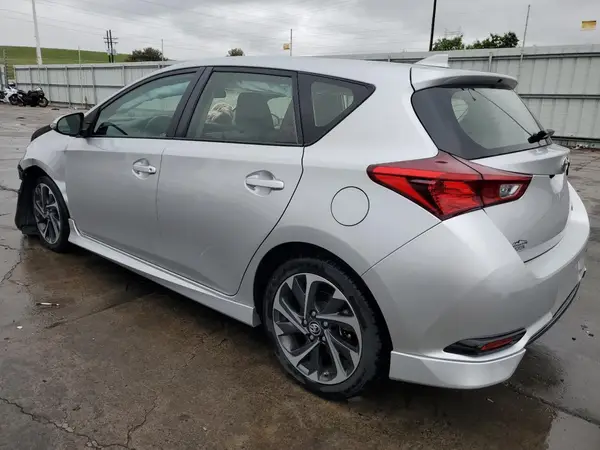 JTNKARJE1JJ575221 2018 TOYOTA COROLLA - Image 2