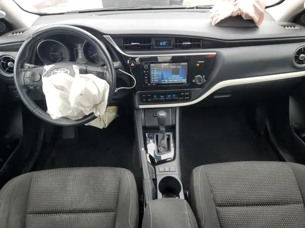 JTNKARJE1JJ575221 2018 TOYOTA COROLLA - Image 8