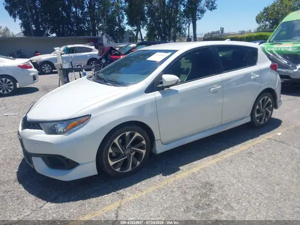 JTNKARJE2HJ527785 2017 TOYOTA COROLLA - Image 2