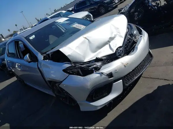 JTNKARJE2HJ537670 2017 TOYOTA COROLLA - Image 1